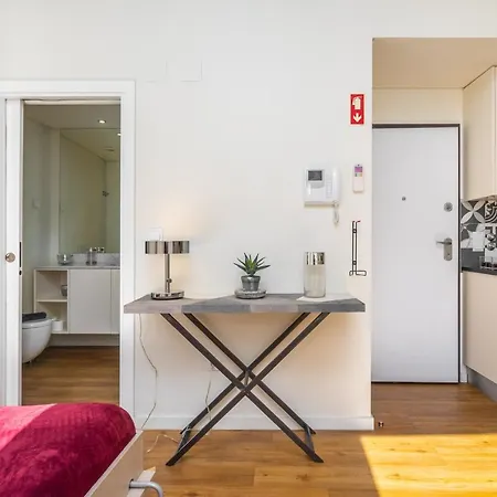 Whome | Alcantara Smart Apartmán Lisboa